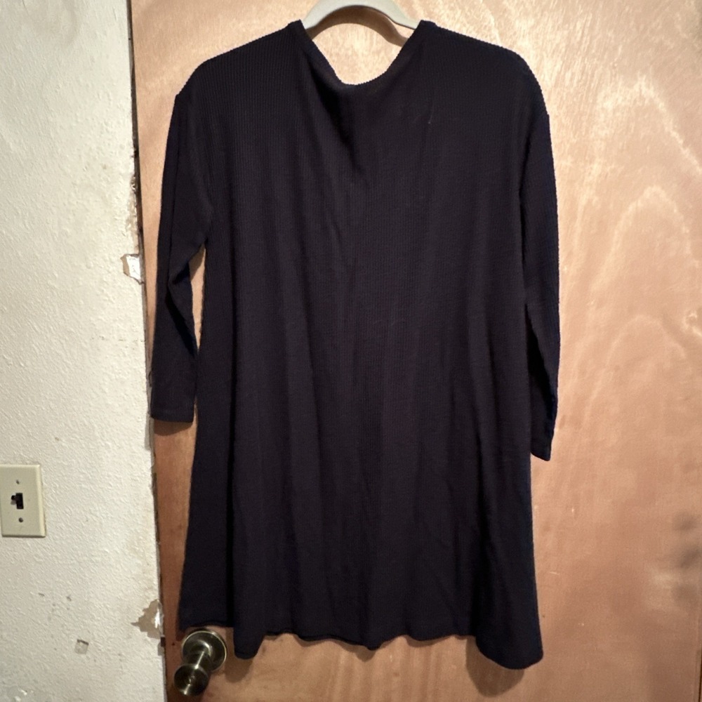 American Eagle Women's Medium Black Solid Knit V-Neck Button Henley Shift Dress - Picture 4 of 7
